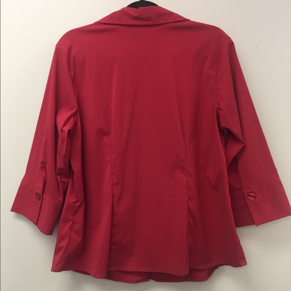 Beautiful Dress Barn Button up Top - Picture 3 of 5